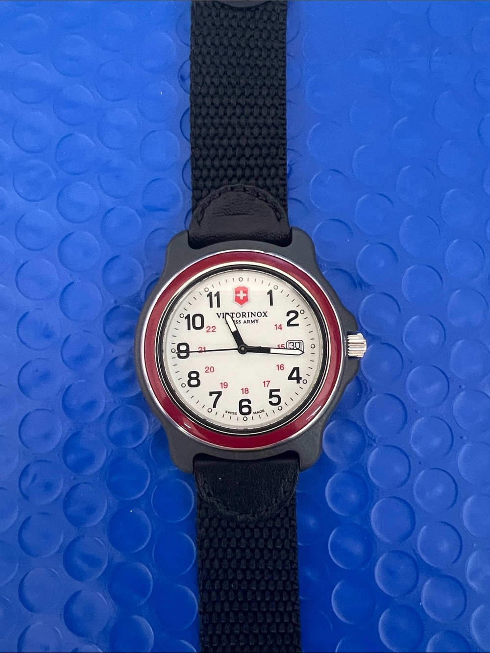 Victorinox Men's 24908 Original XL Swiss Quartz Watch